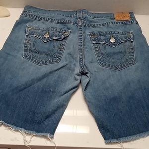 Women's True Religion "Riley" Denim Shorts Size 32